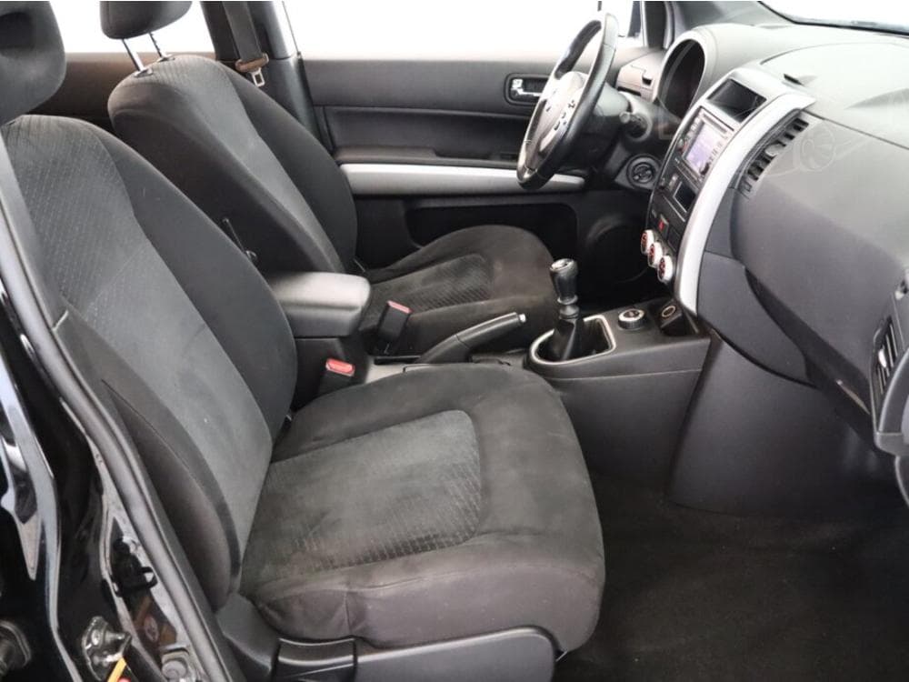 2013 Nissan X-TRAIL - 13