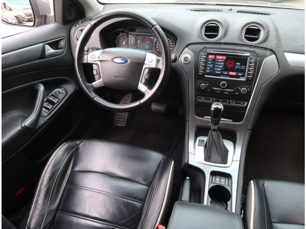 2013 Ford MONDEO - 13
