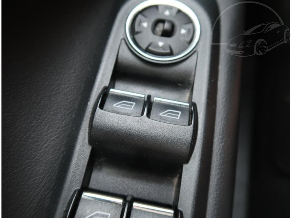 2013 Ford MONDEO - 25
