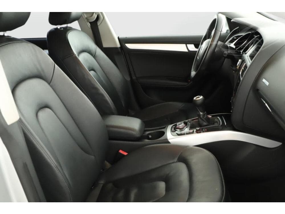 2011 Audi A5 - 13