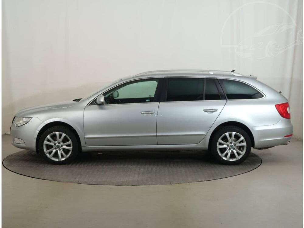 2013 Škoda SUPERB - 5