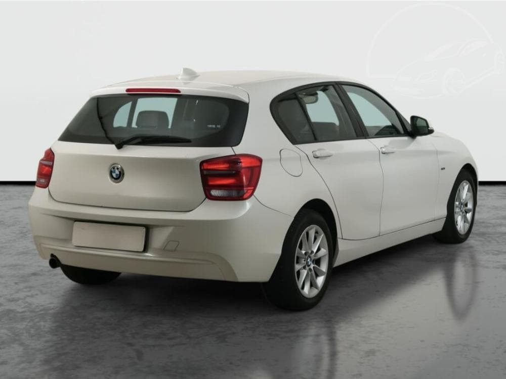 2011 BMW 1-SERIES - 9