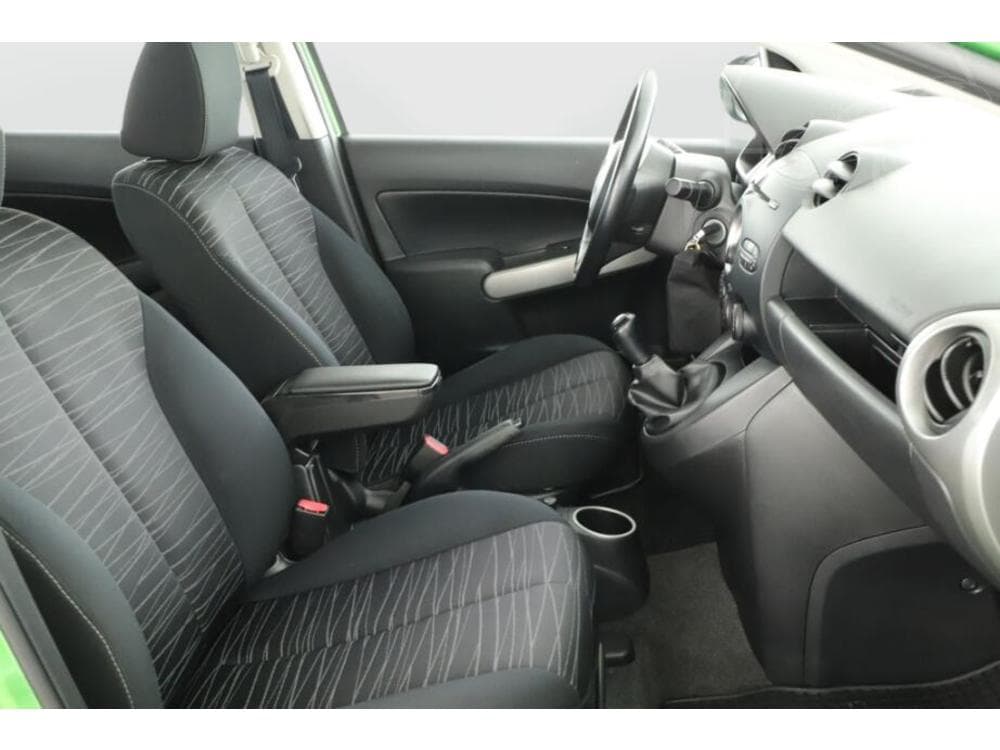 2008 Mazda 2 - 7