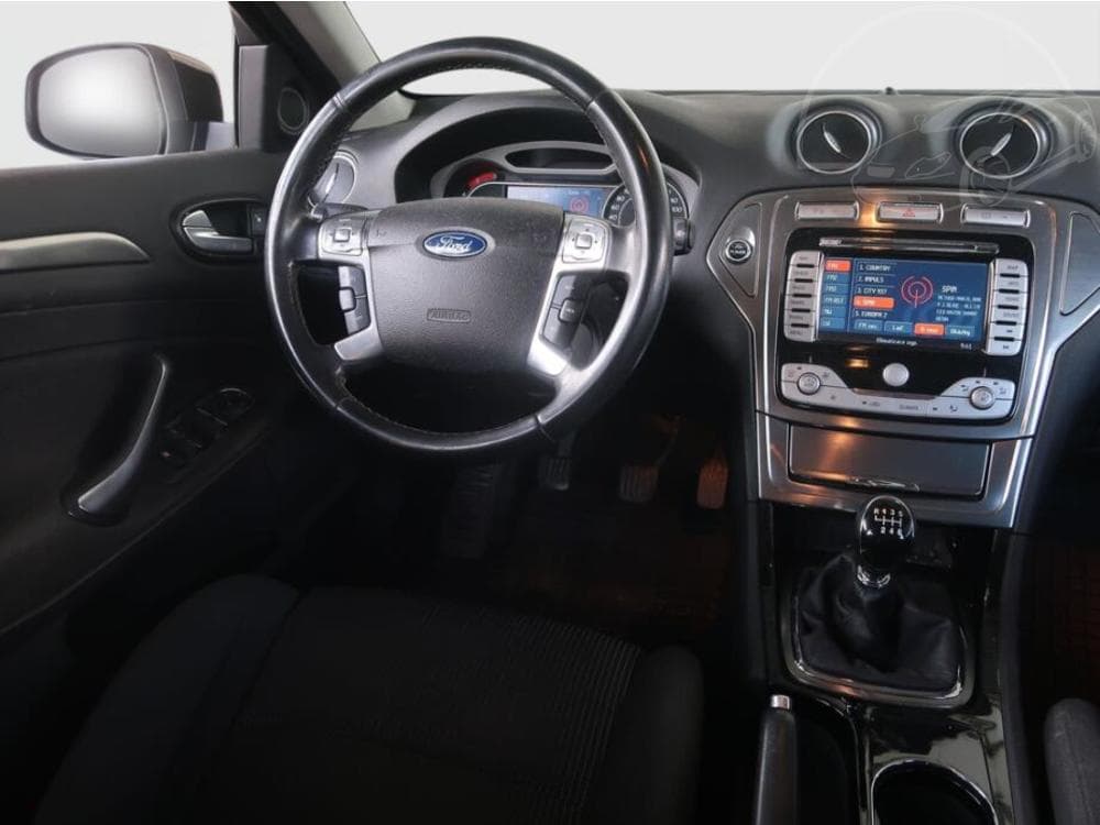 2010 Ford MONDEO - 13