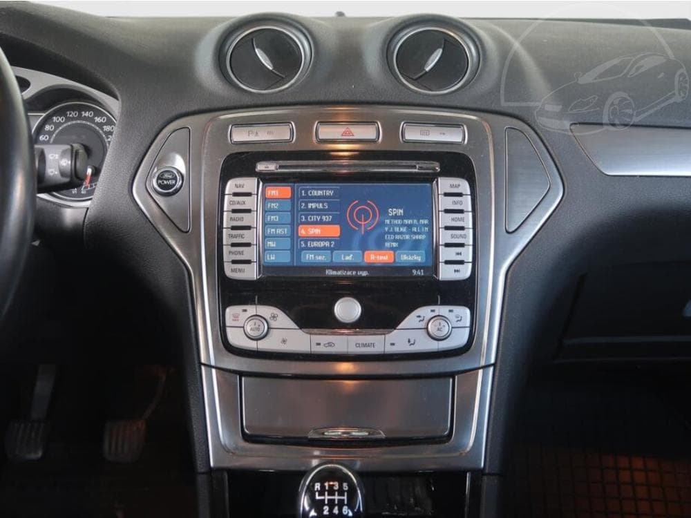 2010 Ford MONDEO - 23