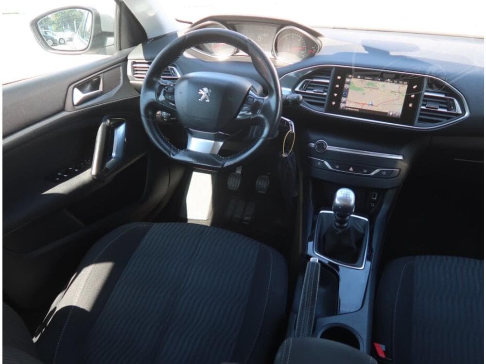 2016 Peugeot 308 - 7