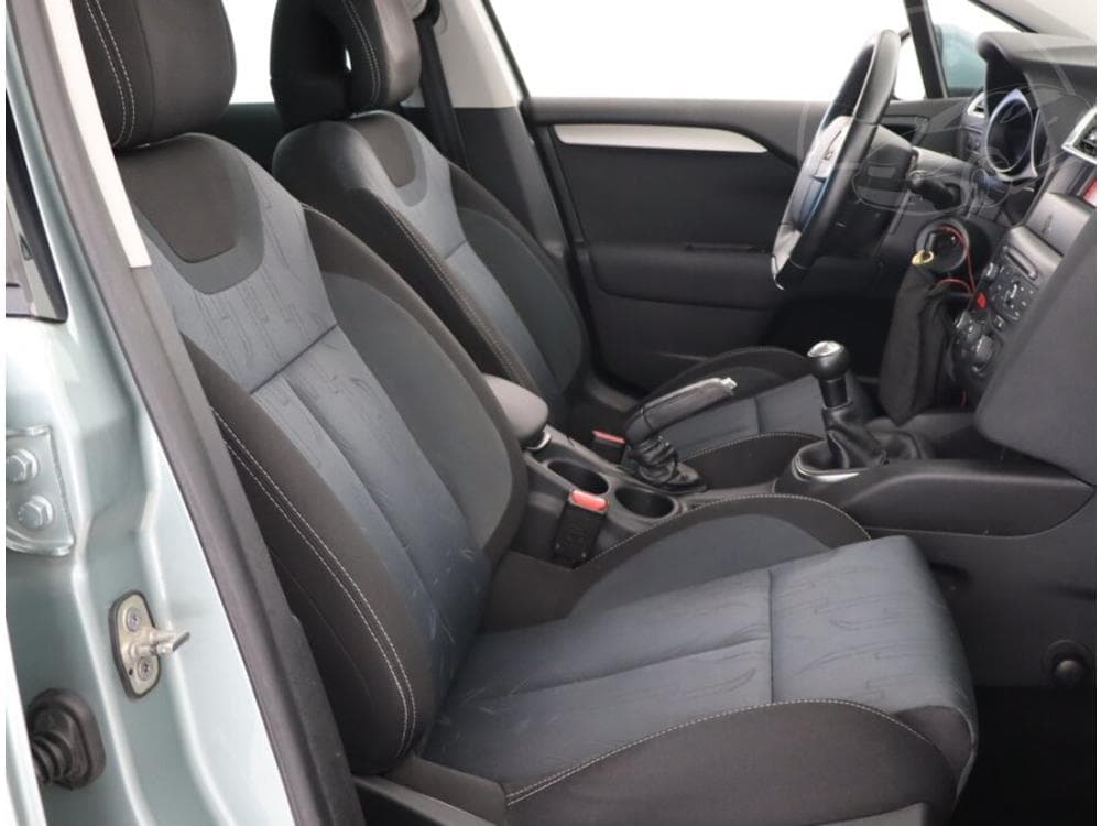 2012 Citroen C4 - 17