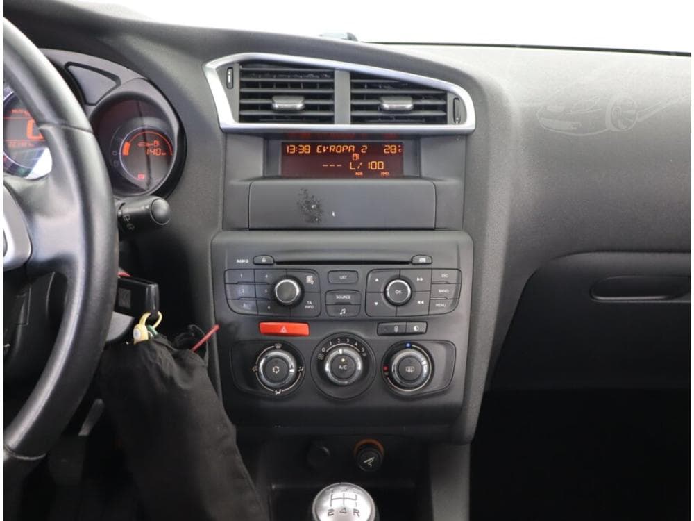 2012 Citroen C4 - 23