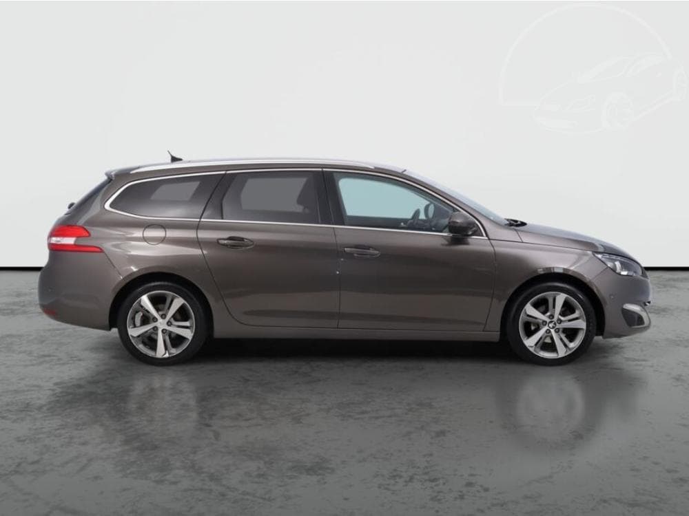 2015 Peugeot 308 - 11