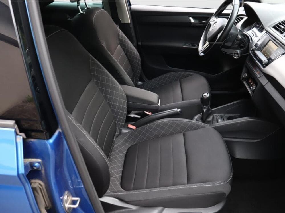 2015 Škoda FABIA - 13