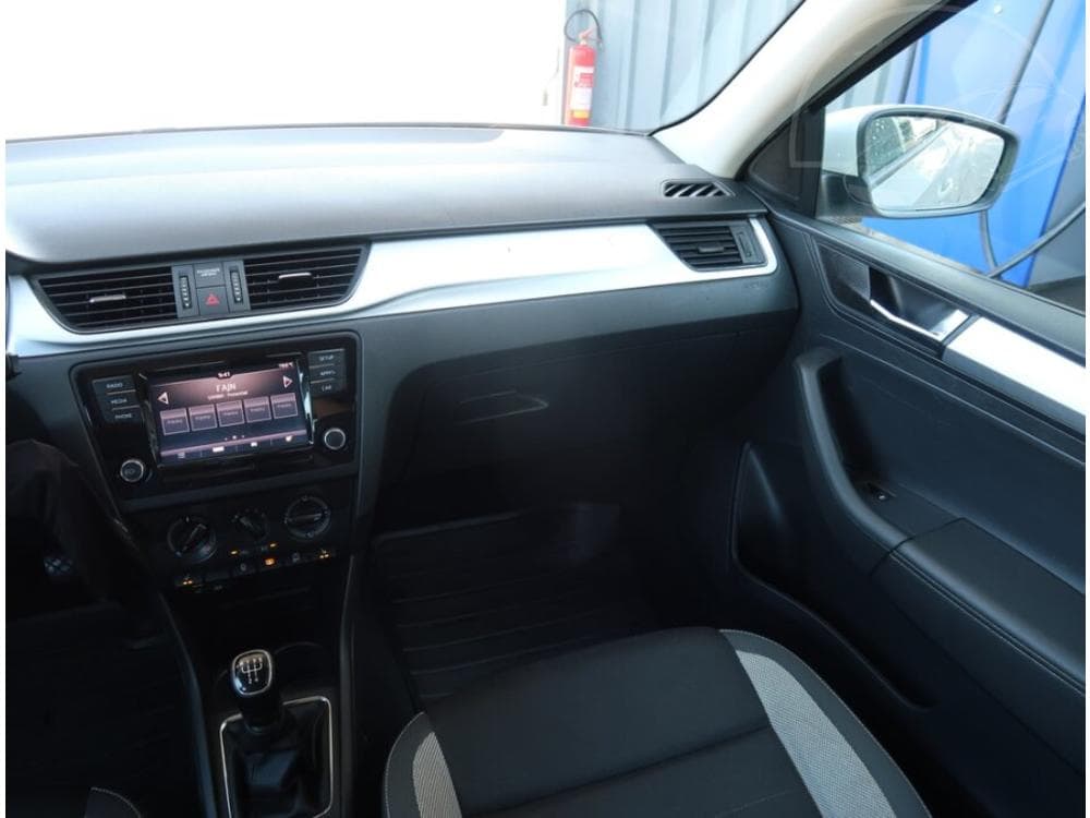 2017 Škoda RAPID - 15