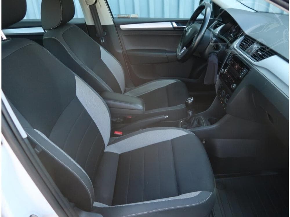 2017 Škoda RAPID - 17