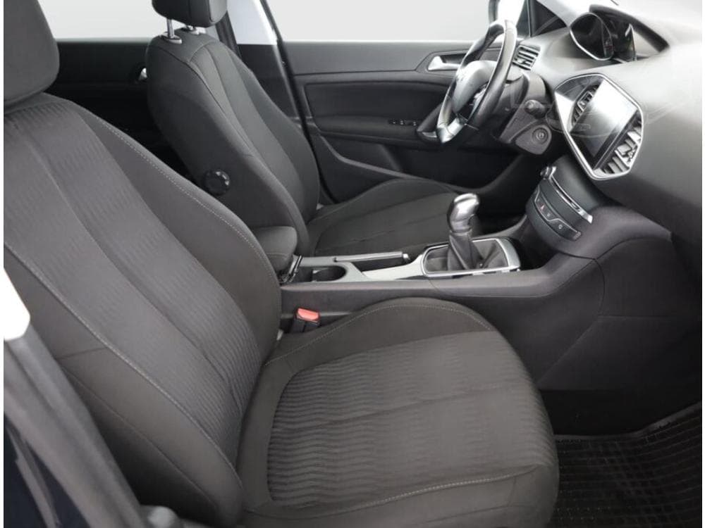 2016 Peugeot 308 - 7