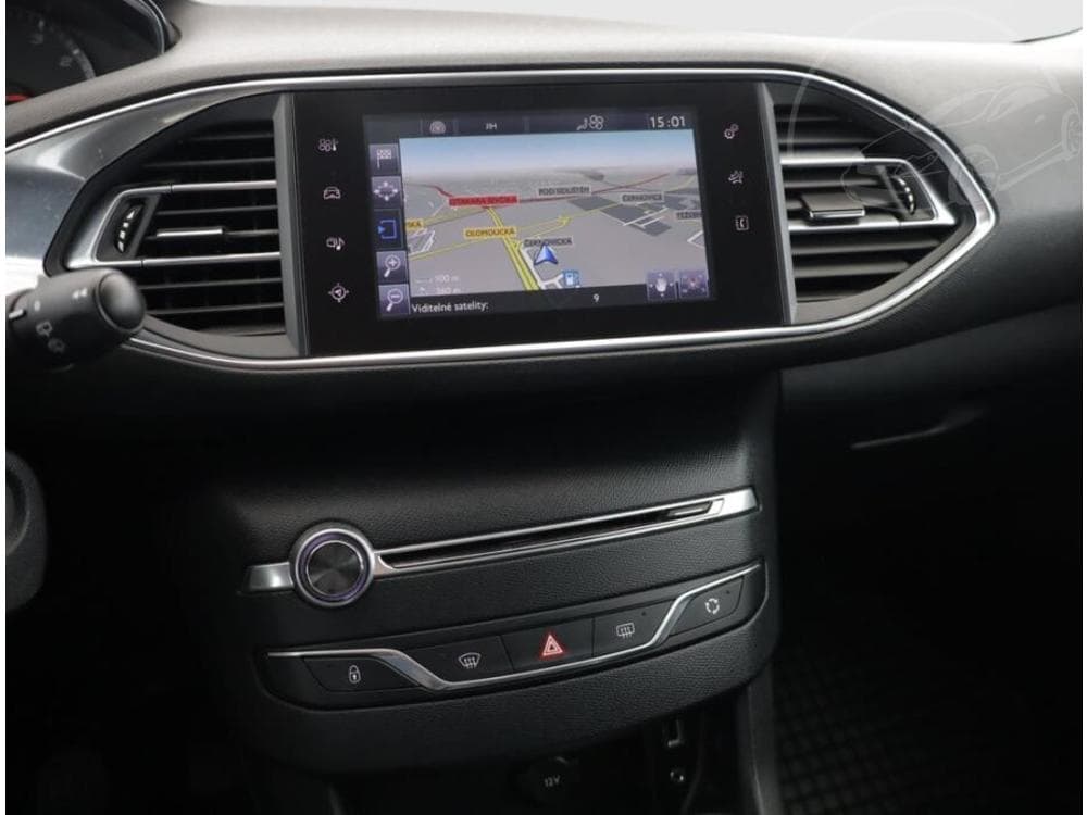 2016 Peugeot 308 - 10
