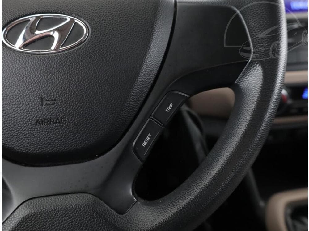 2015 Hyundai i10 - 15