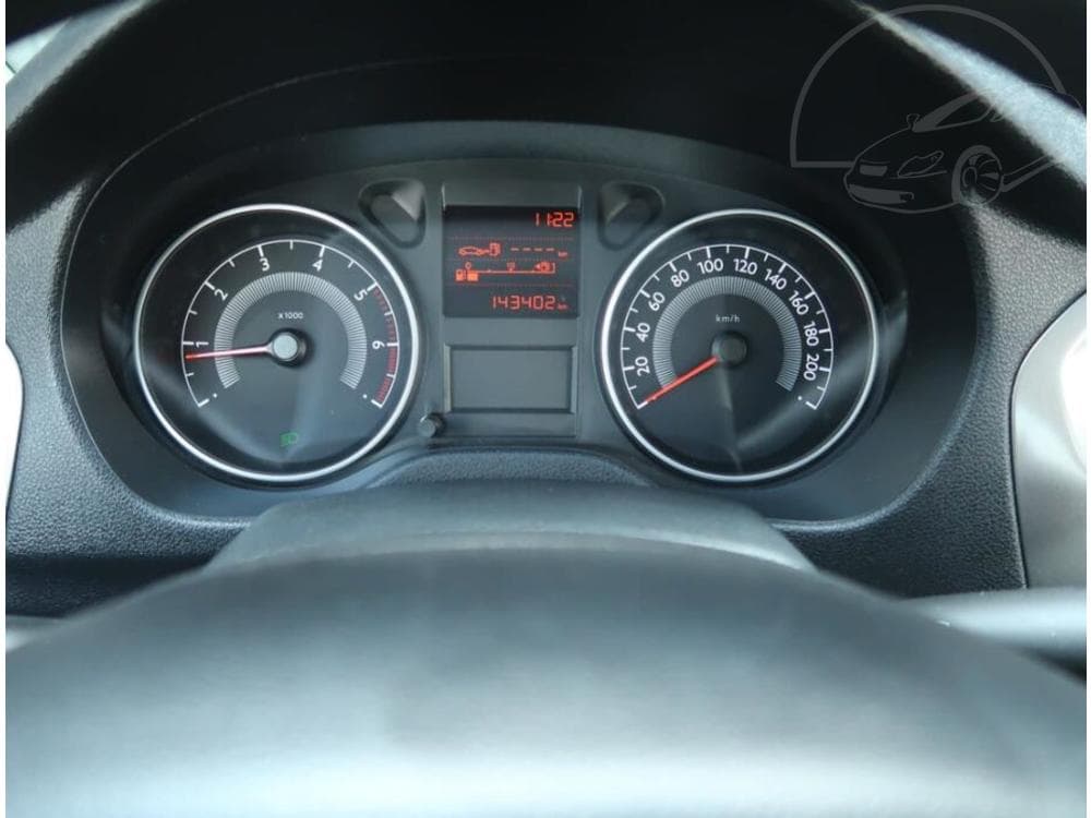 2015 Peugeot 301 - 11