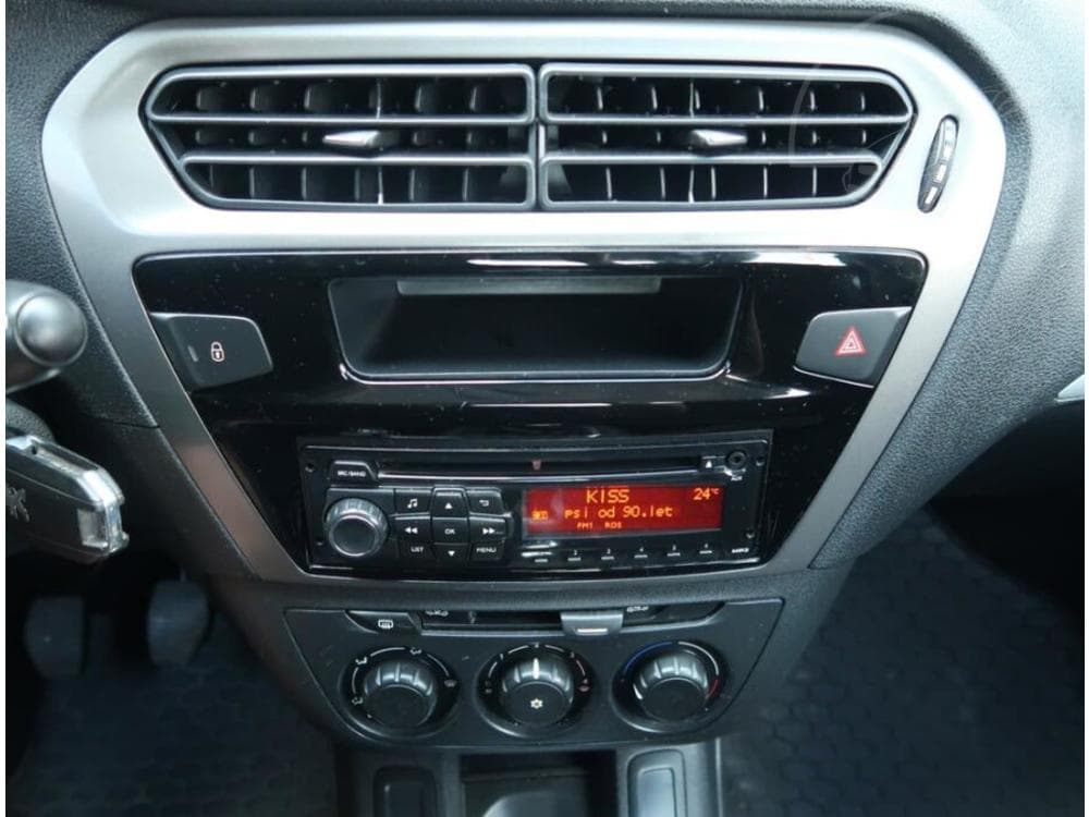 2015 Peugeot 301 - 12