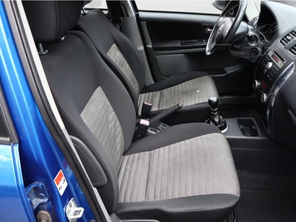 2010 Suzuki SX4 - 19