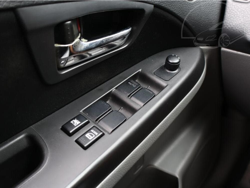 2010 Suzuki SX4 - 40