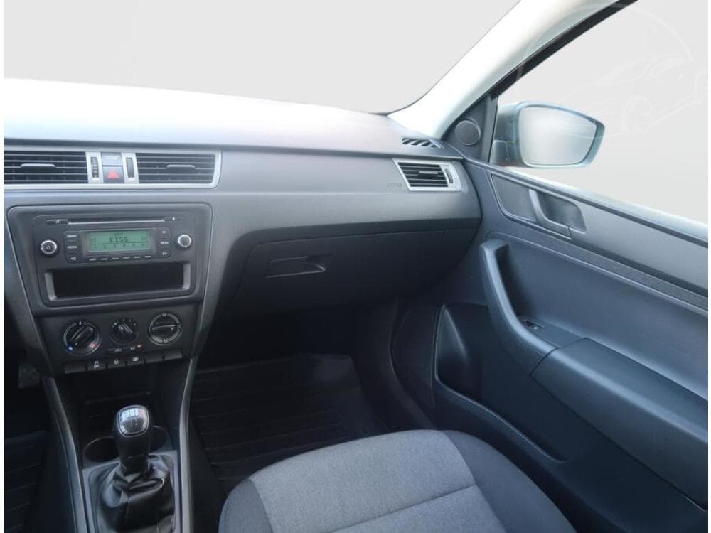 2014 Škoda RAPID - 15