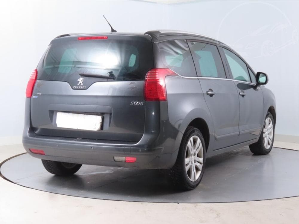 2015 Peugeot 5008 - 9