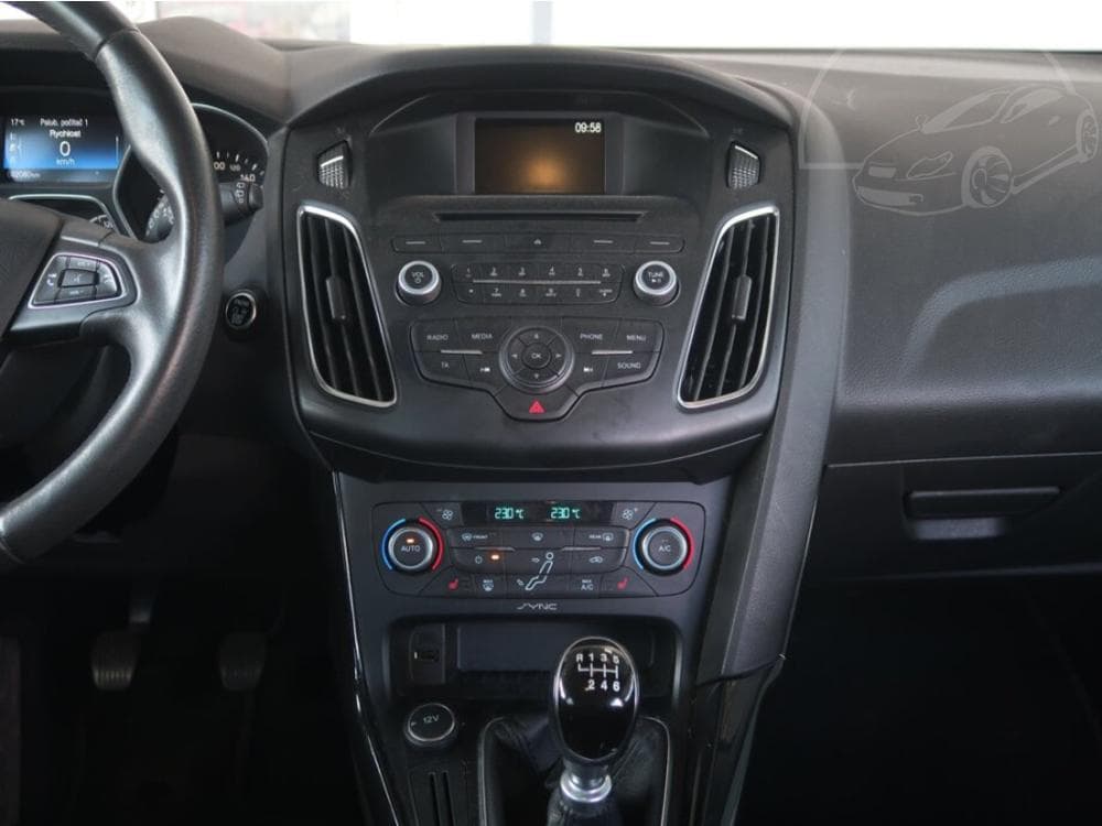 2017 Ford FOCUS - 23