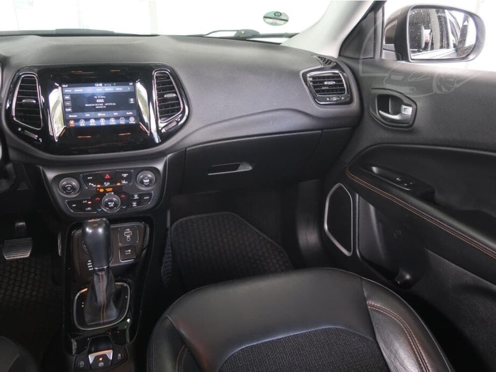 2018 Jeep COMPASS - 8