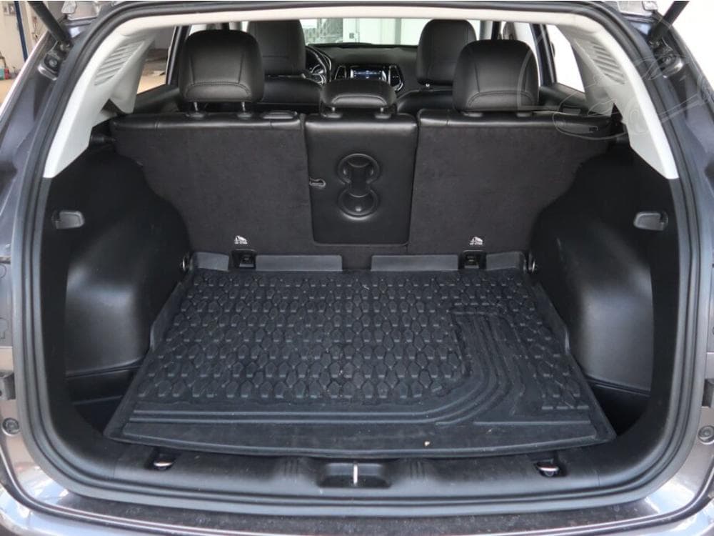 2018 Jeep COMPASS - 14