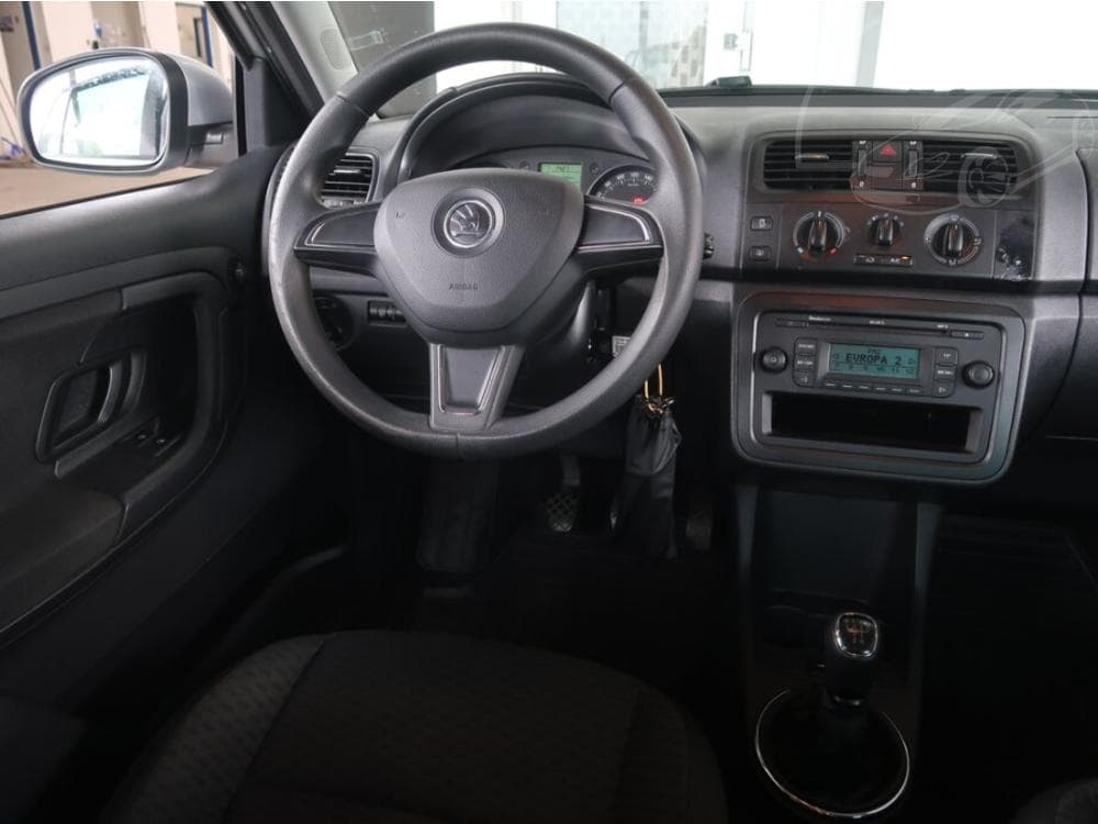 2014 Škoda FABIA - 13