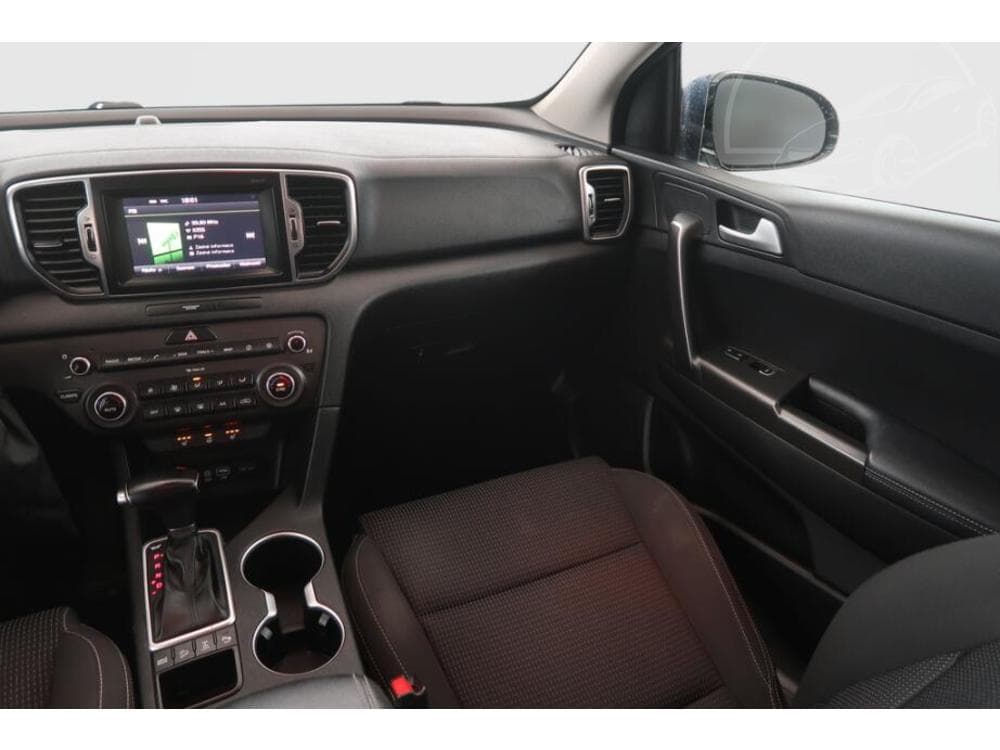 2016 Kia SPORTAGE - 8