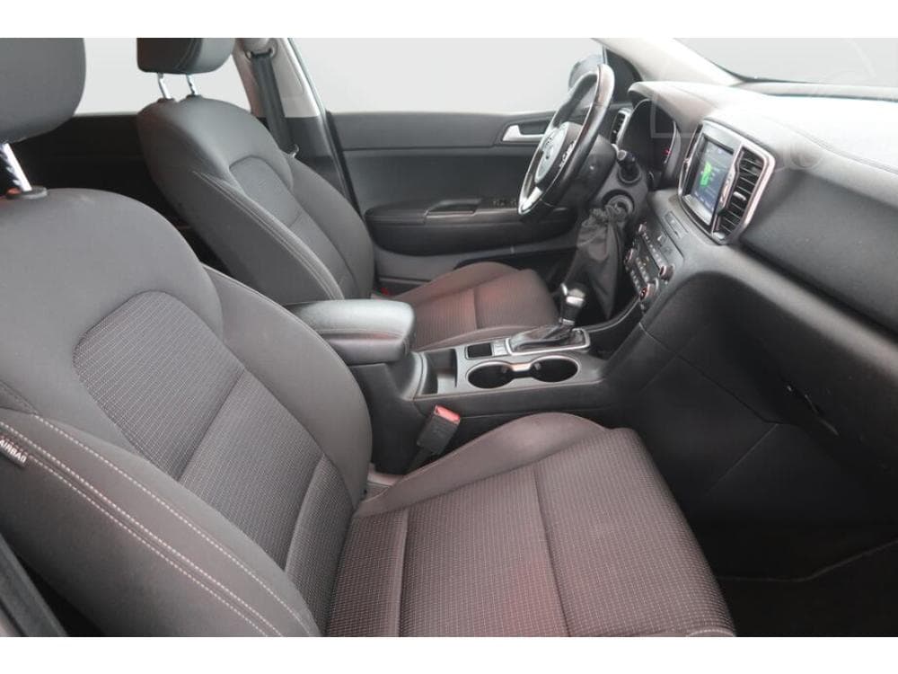 2016 Kia SPORTAGE - 9
