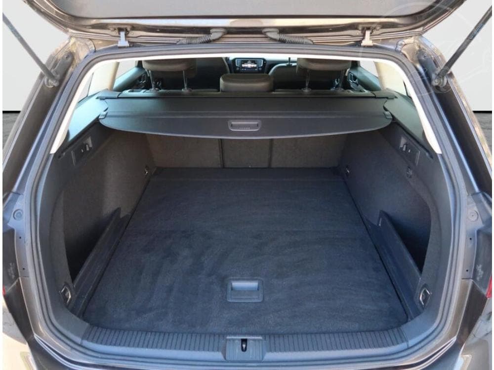 2017 Volkswagen PASSAT - 14