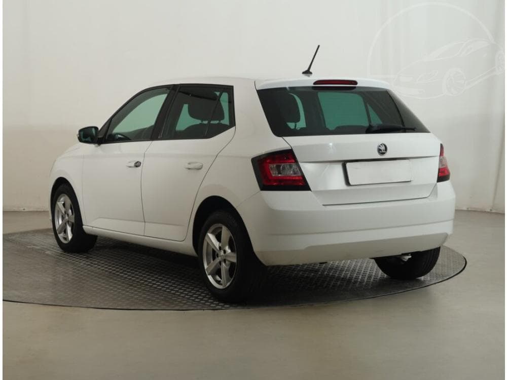 2015 Škoda FABIA - 4