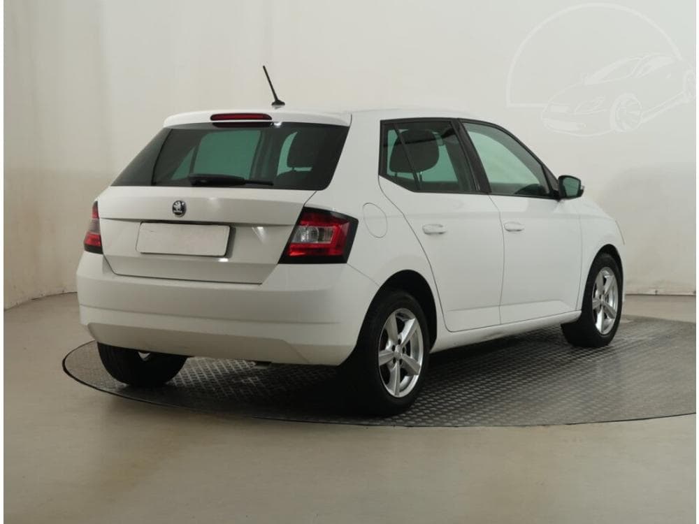 2015 Škoda FABIA - 5