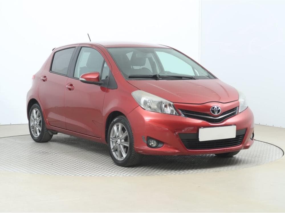 2012 Toyota YARIS