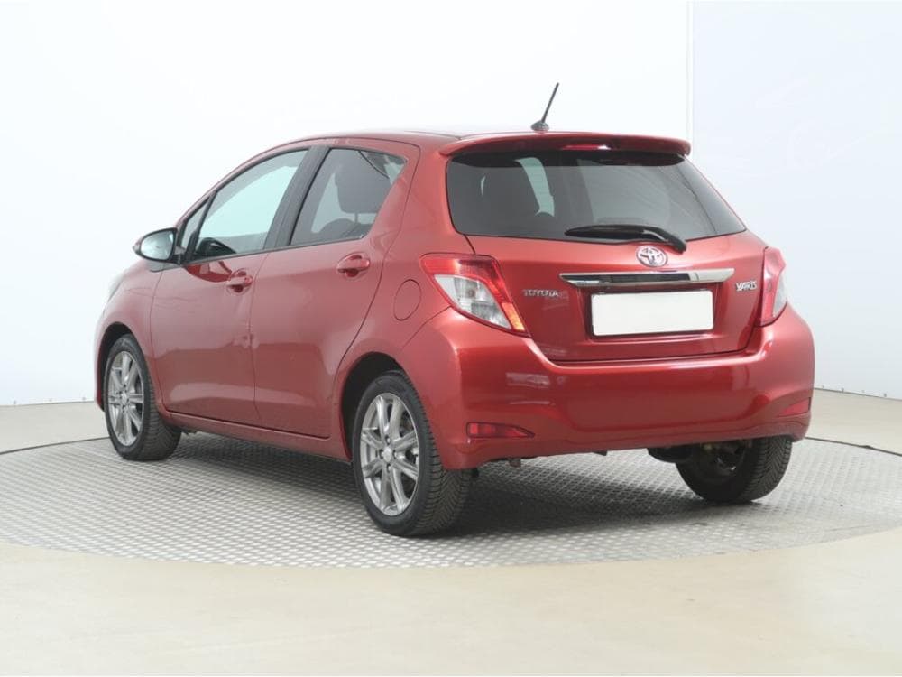 2012 Toyota YARIS - 4