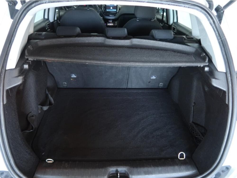 2017 Peugeot 2008 - 13