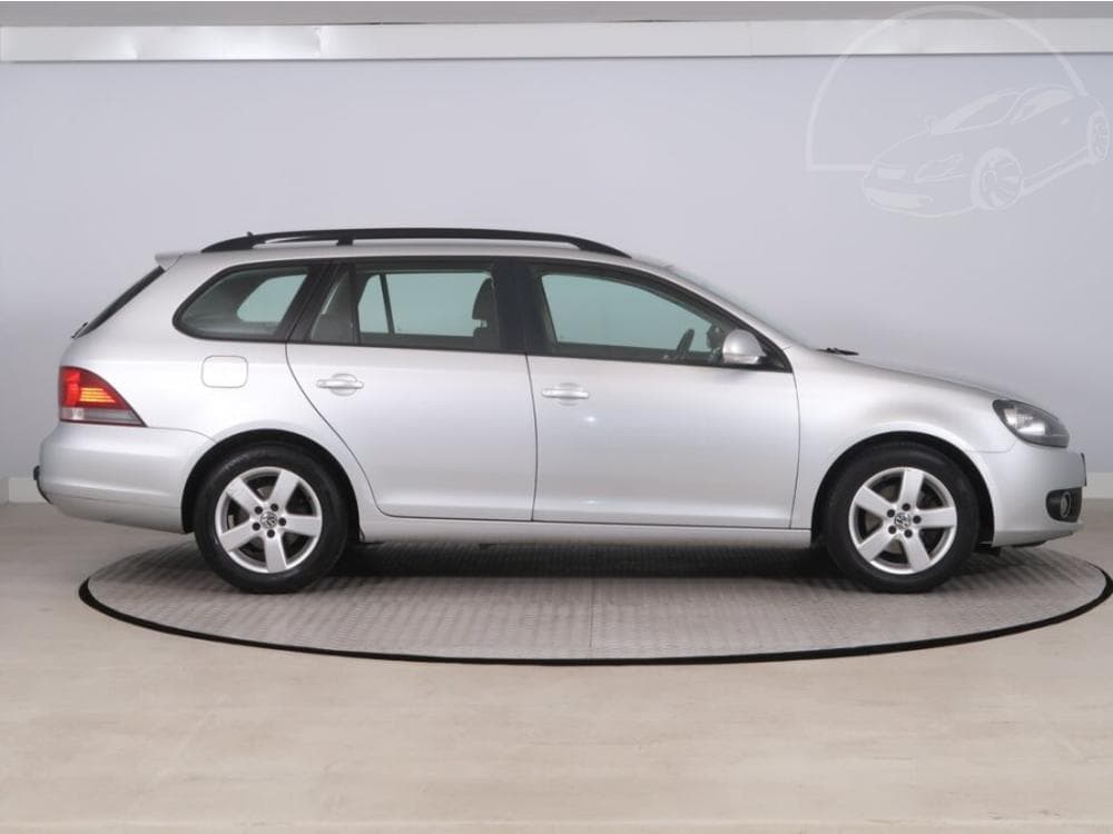 2013 Volkswagen GOLF - 11