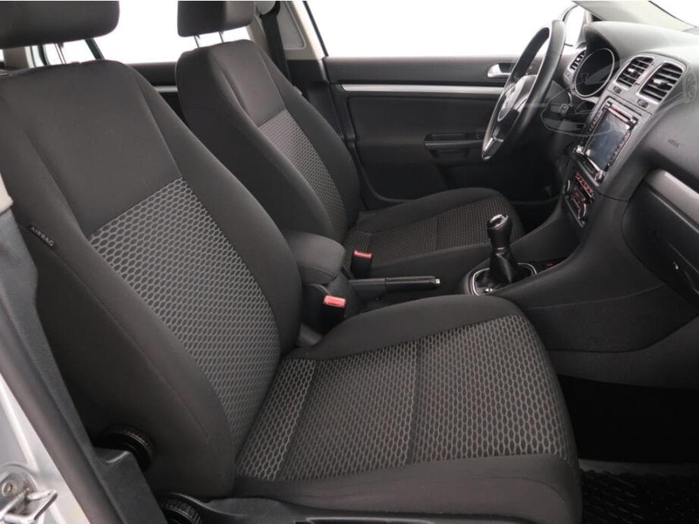 2013 Volkswagen GOLF - 17