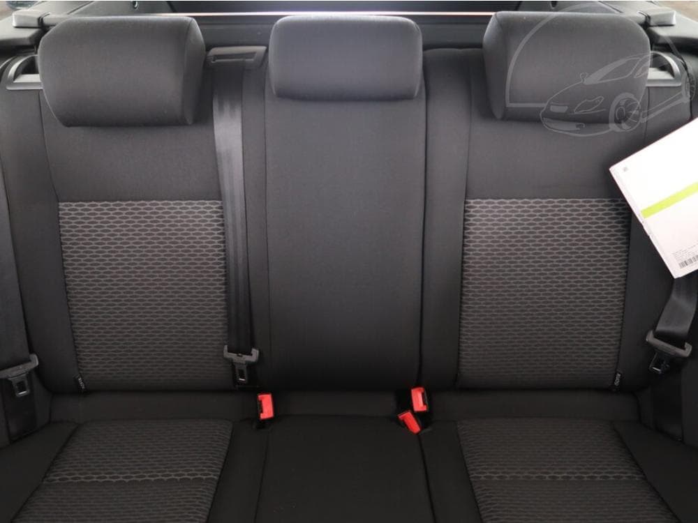 2013 Volkswagen GOLF - 19