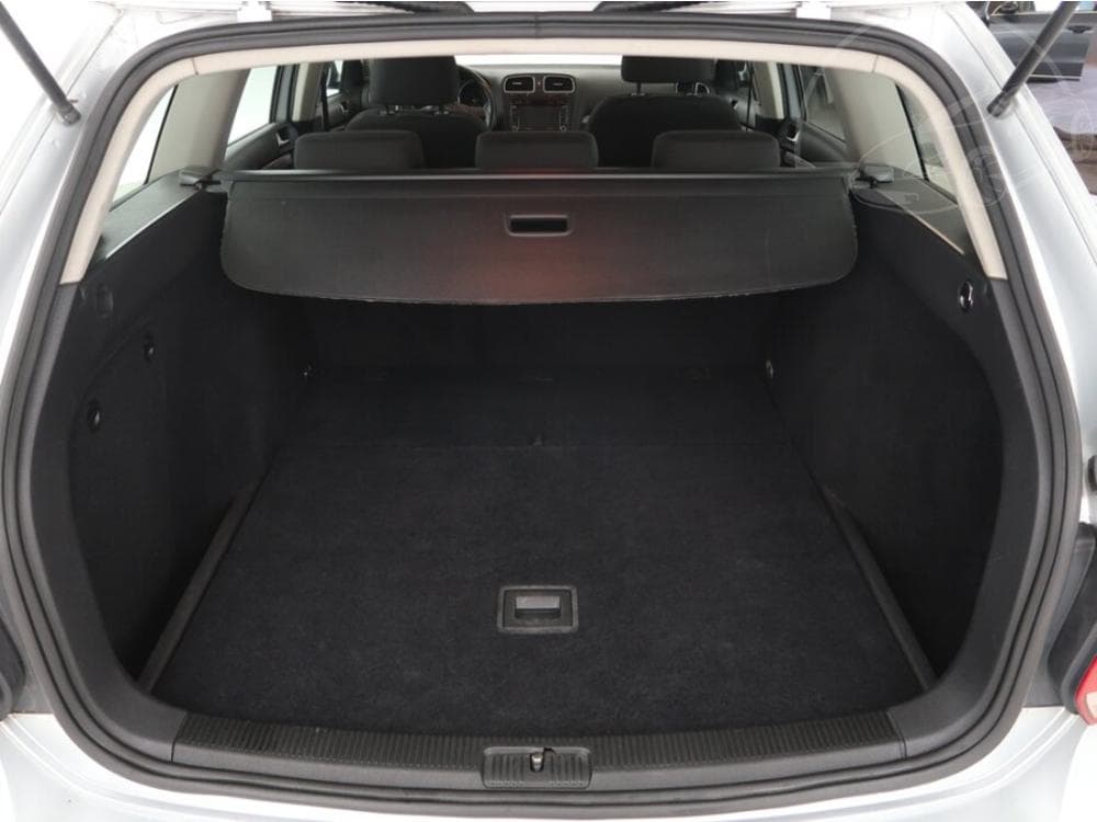 2013 Volkswagen GOLF - 27