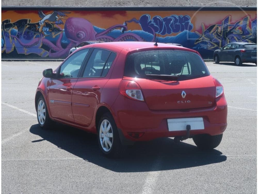 2013 Renault CLIO - 4