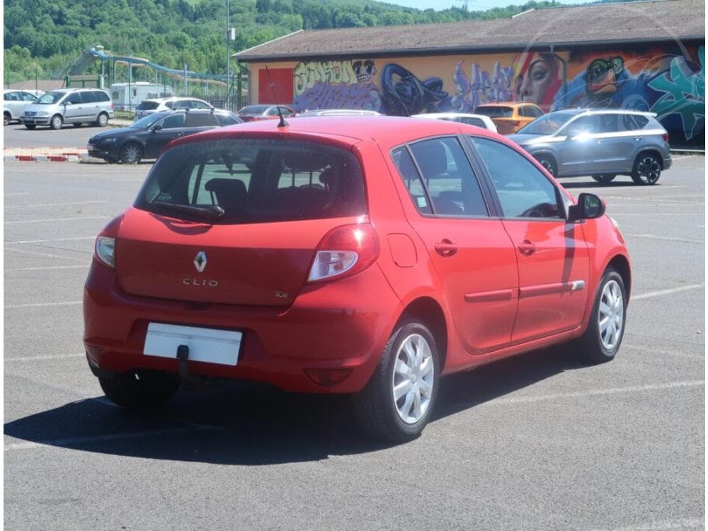 2013 Renault CLIO - 5