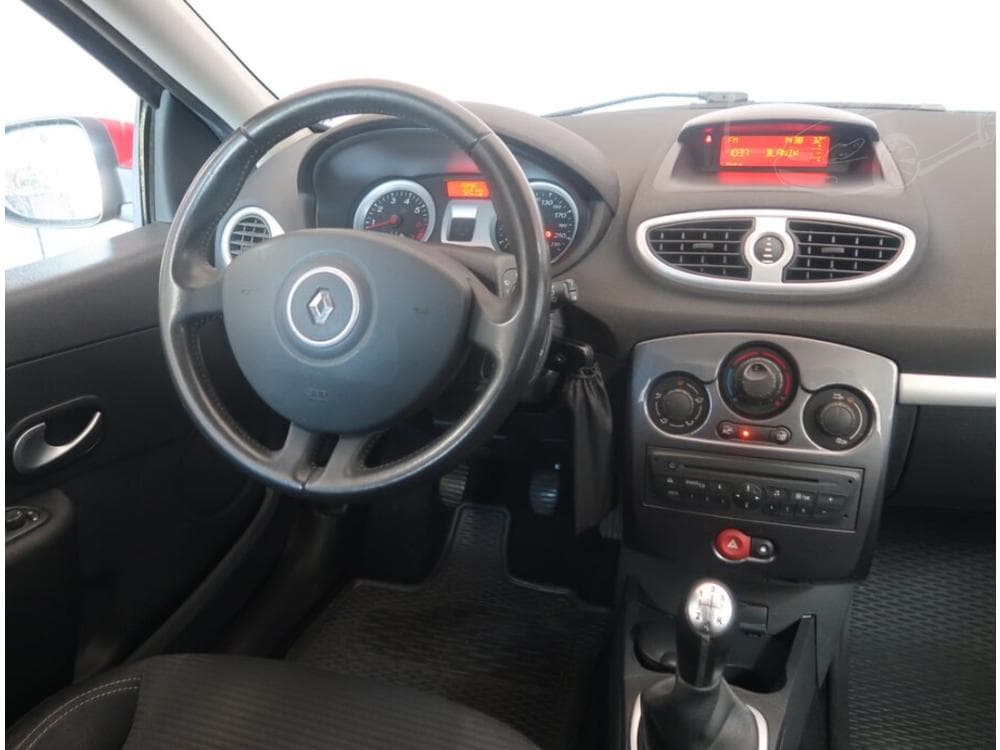 2013 Renault CLIO - 7