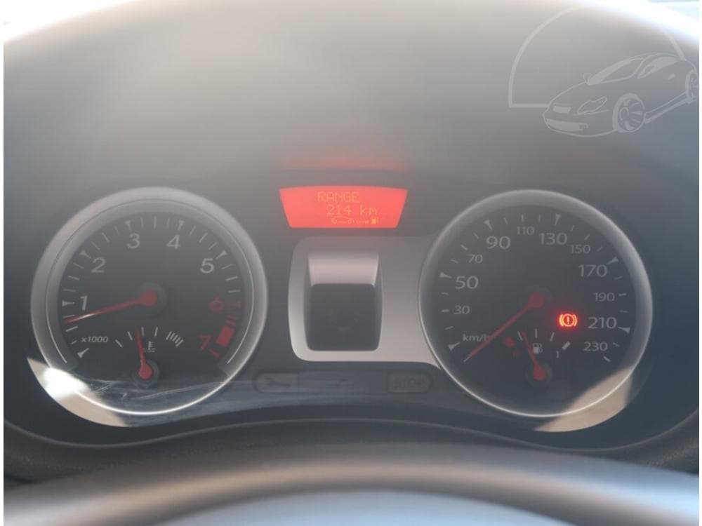 2013 Renault CLIO - 11