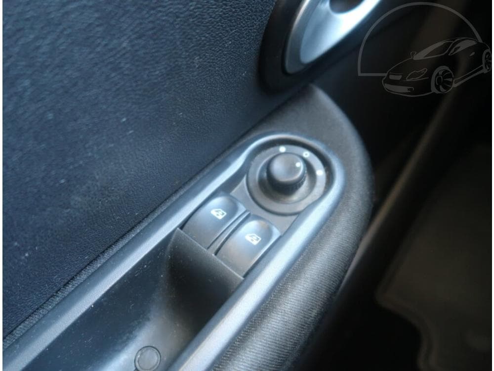 2013 Renault CLIO - 14