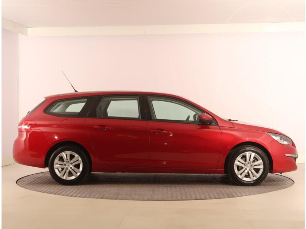 2015 Peugeot 308 - 11