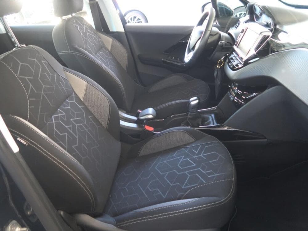 2019 Peugeot 2008 - 9