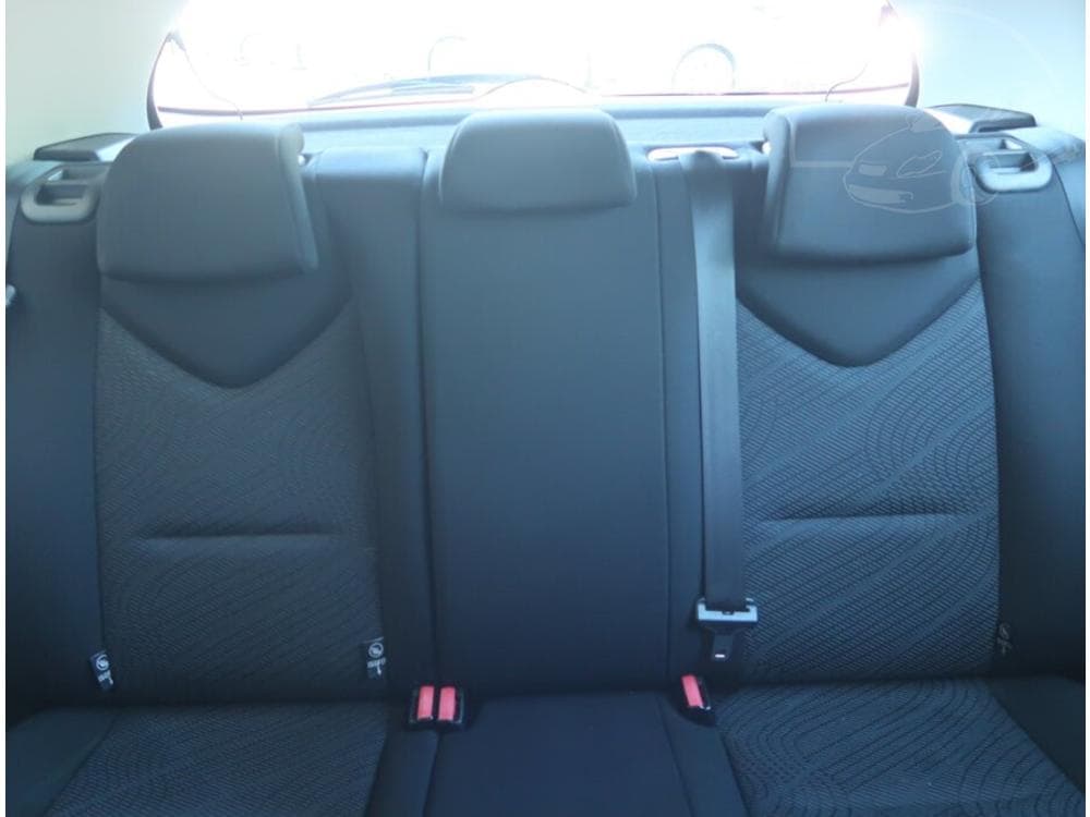 2010 Peugeot 308 - 10