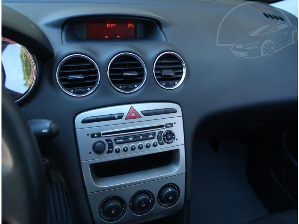 2010 Peugeot 308 - 12